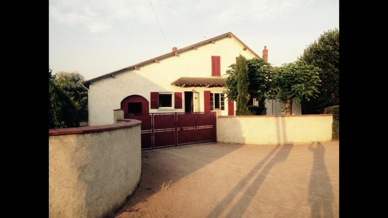 Residence Beausoleil Creuzier-le-Vieux Exteriör bild